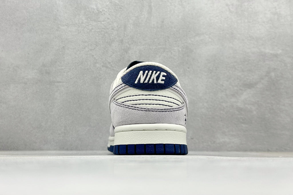 Nike SB Dunk Low x Stüssy - Navy Blue / White